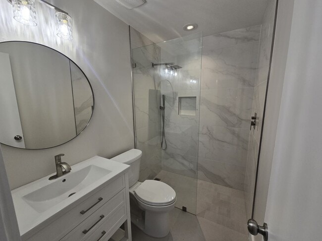 Building Photo - Fully Renovated 2BR/2BA Villa in Whisper Walk | 55+ Resort-Style Living in West Boca