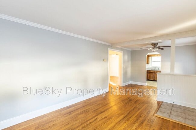 Building Photo - 1202 Cherry Ave