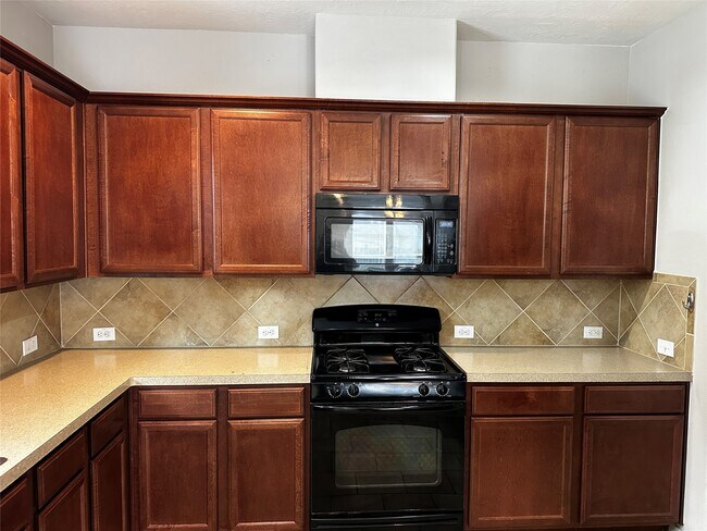 Building Photo - 25110 Ginger Ranch Dr