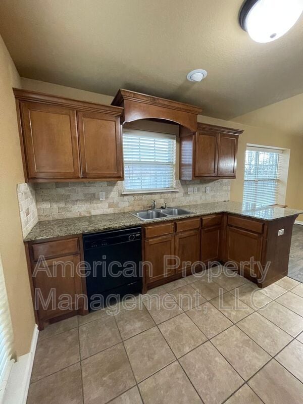 Building Photo - 13046 E 133rd Pl N