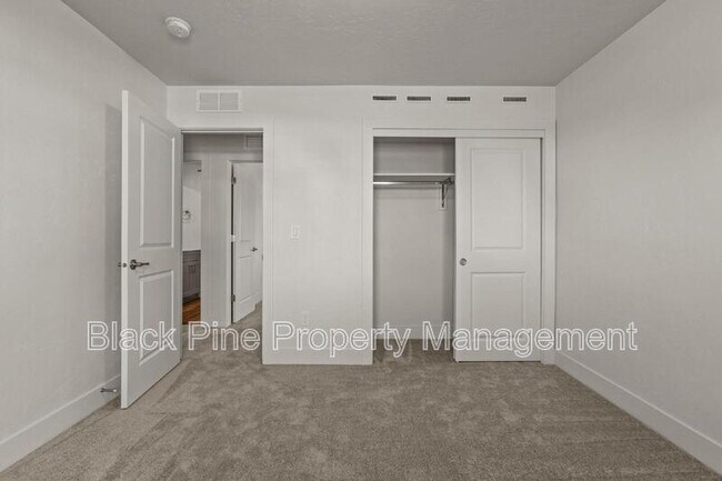 Building Photo - 11130 Aspen Hl Dr