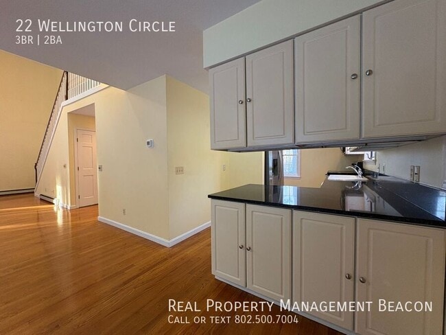 Building Photo - 22 Wellington Cir