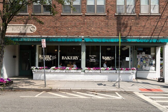 Building Photo - 50 N Broadway