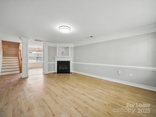 Building Photo - 5203 Grays Ridge Dr