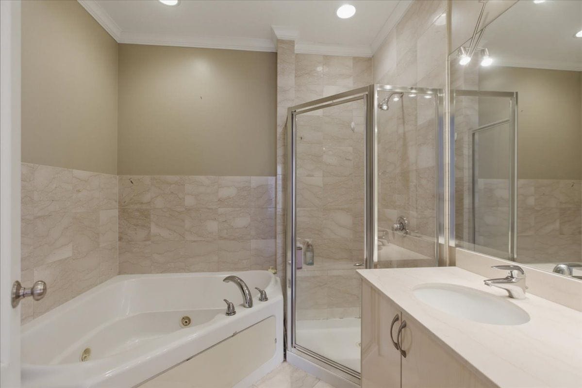 Building Photo - 36 S Ashland Ave