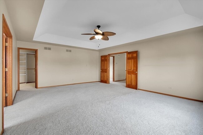Building Photo - 9200 Greenwood Dr