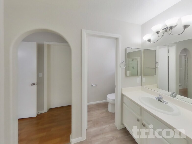 Building Photo - 2881 Deep Creek Ln