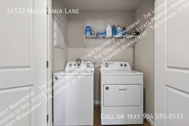 Building Photo - 14532 Macadamia Ln