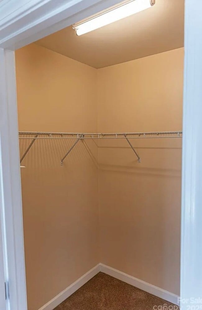 Building Photo - 2092 Ayrsley Town Blvd