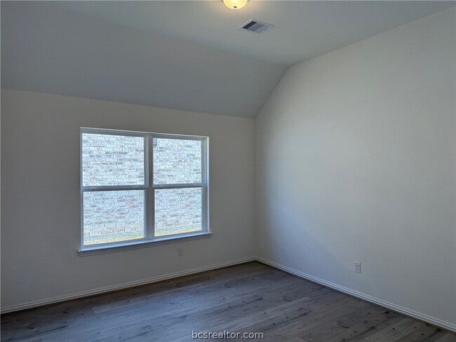 Building Photo - 6222 Greenville Dr