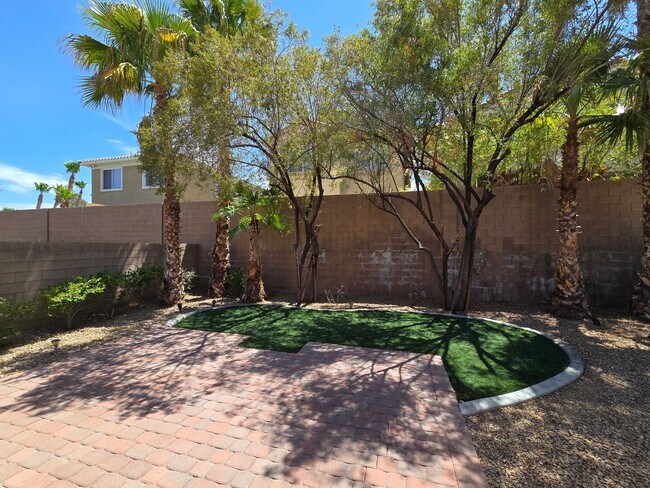 Building Photo - Rhodes Ranch Single Story Rental