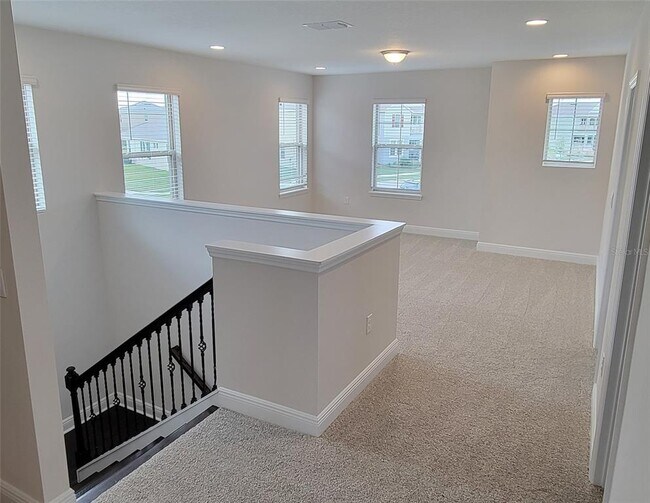 Building Photo - 9753 Lost Creek Dr