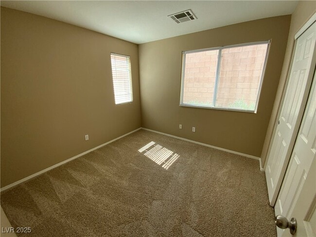 Building Photo - 11995 Fairfax Ridge St