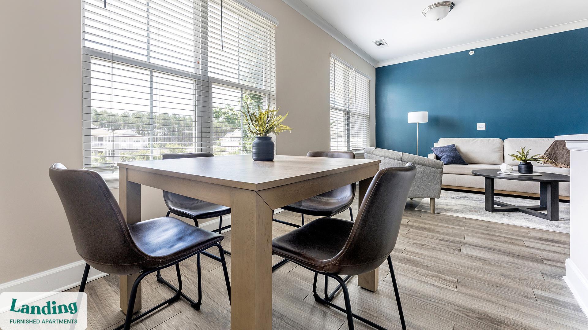 Building Photo - 195 N Creek Dr