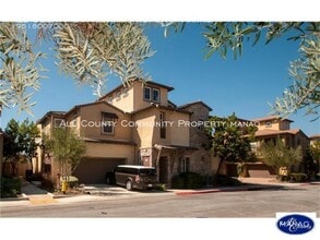 Building Photo - 31074 Strawberry Tree Ln