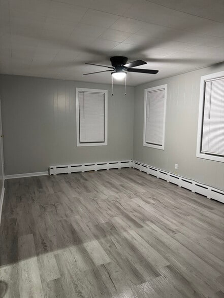 Building Photo - 222 High St