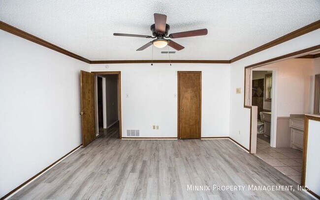 Building Photo - 5504 73rd St