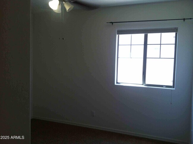 Building Photo - 3434 E Grand Canyon Dr
