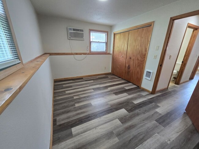 Building Photo - 2098 Imperial Ln