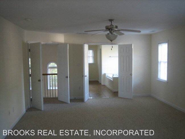 Building Photo - 4 br, 4 bath House - 11678 Winding River Road