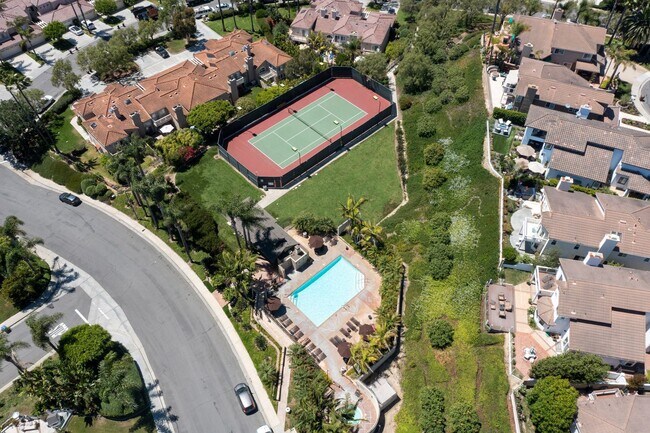 Building Photo - Newly Renovated and Furnished Ocean View Home!