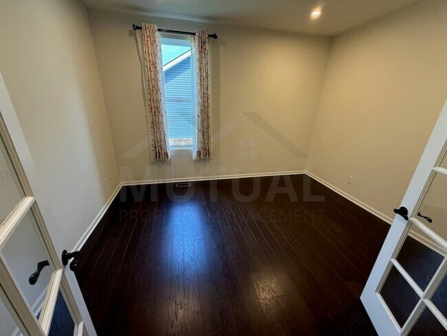 Building Photo - 4122 Avery Rd