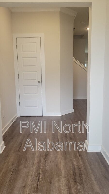 Building Photo - 7203 Chatfield Wy NW