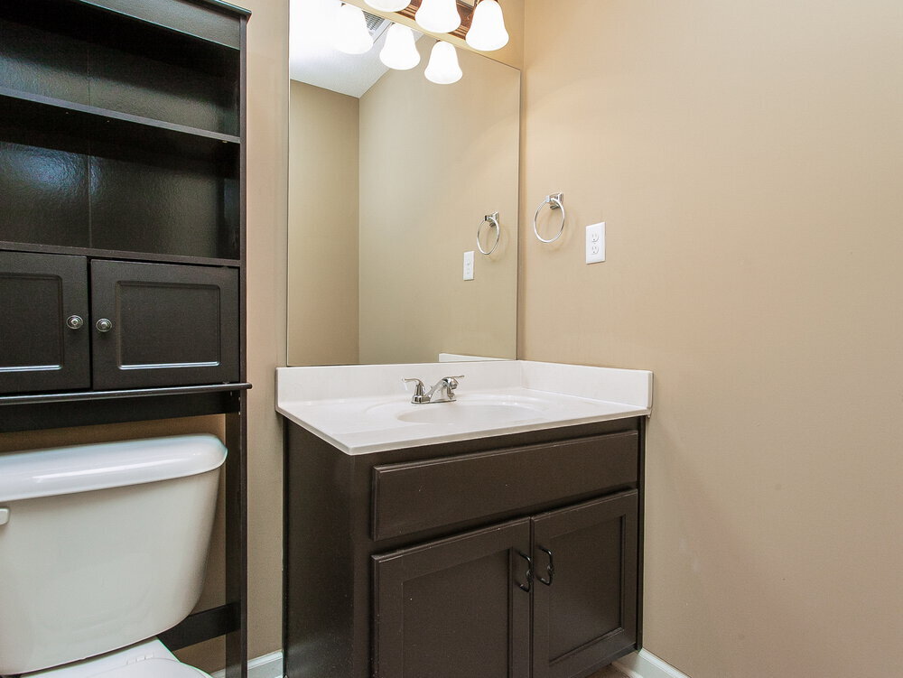 Building Photo - 7281 Green Ash Dr