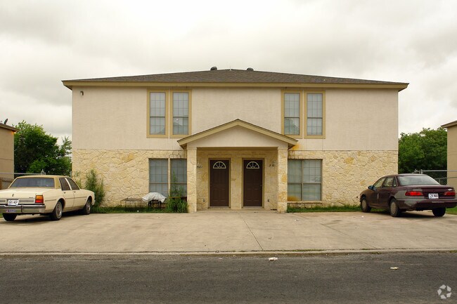 Building Photo - 7551 Windsor Oaks