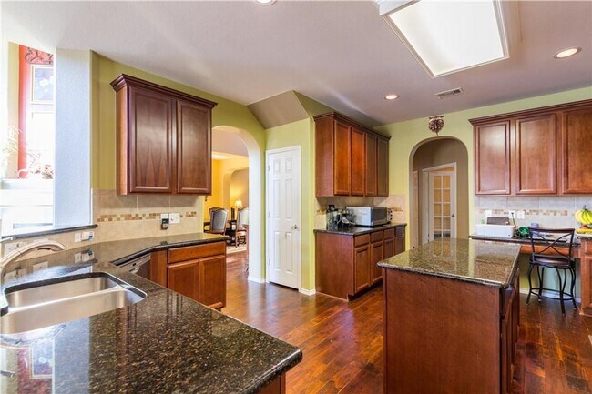Building Photo - Beautiful Frisco ISD (FISD) home in a Five...