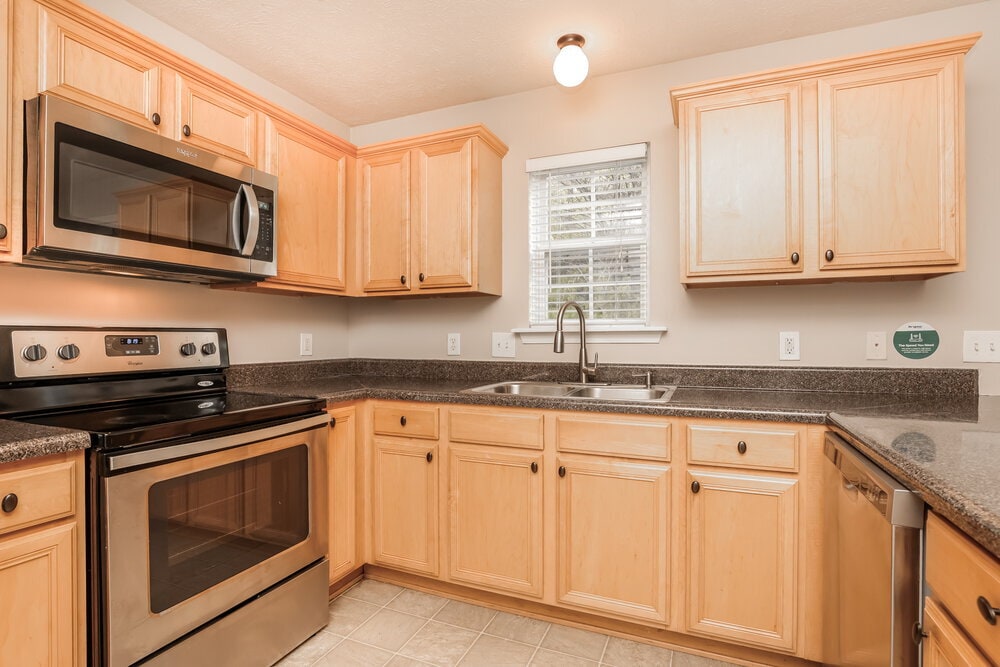 Building Photo - 852 Dover Glen Dr