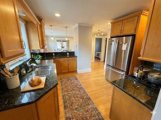 Building Photo - 129 Hillside Rd