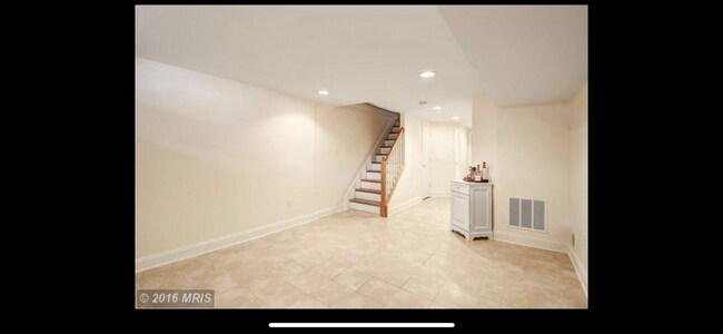 Building Photo - 3 Bed - Pets Allowed Near Patterson Park