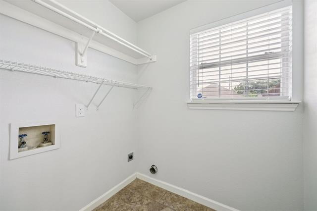 Building Photo - 2138 Stoneridge Dr