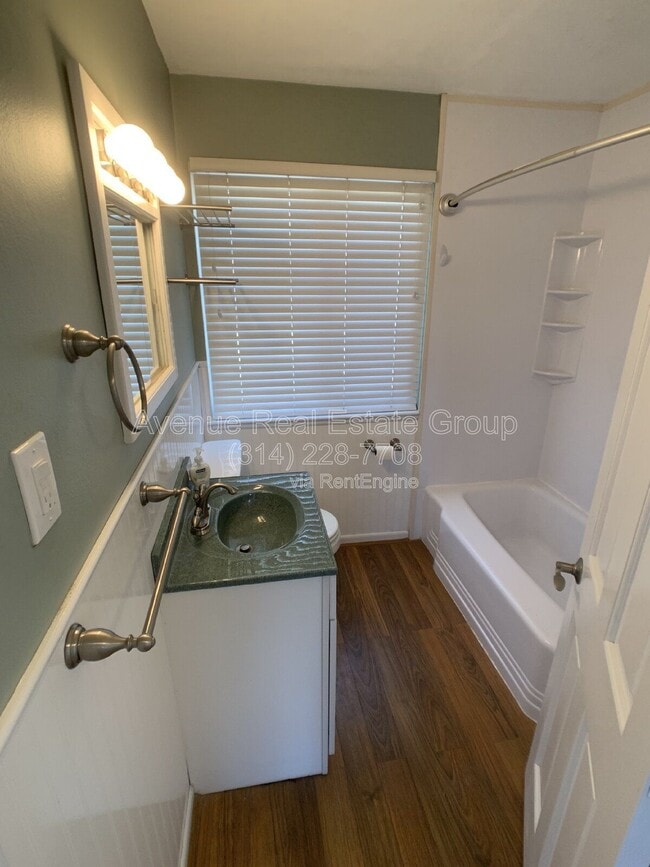 Building Photo - 858 Hazelvalley Dr