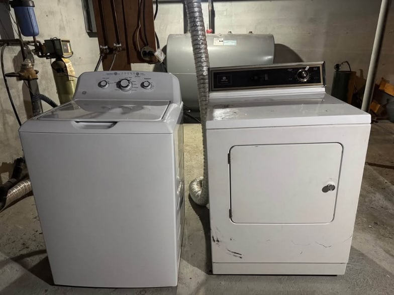 Building Photo - 26 7th St