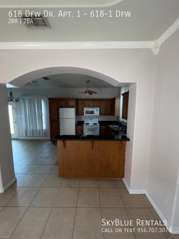 Building Photo - 618 DFW Dr