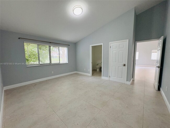 Building Photo - 8579 Dynasty Dr