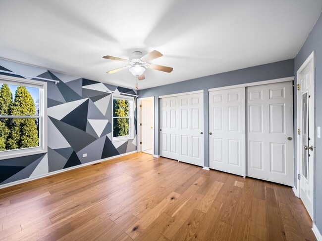 Building Photo - 97 E Harbor Dr