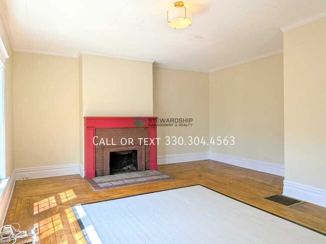 Building Photo - 724 Beall Ave