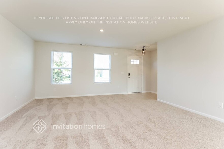 Building Photo - 2408 Solomon Ln