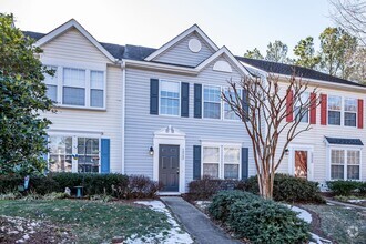 Building Photo - Henrico County Townhome-Minutes To Short Pump