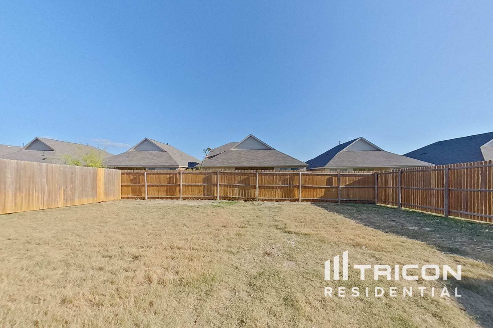 Building Photo - 2513 Starwater Dr