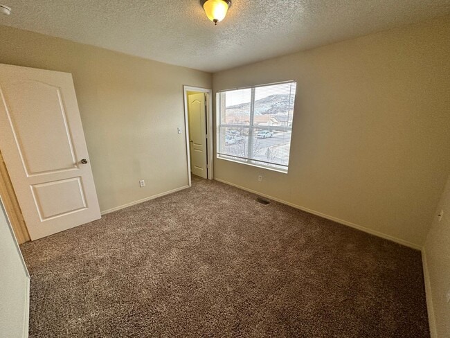 Building Photo - 760 Bear Grass Ct SW