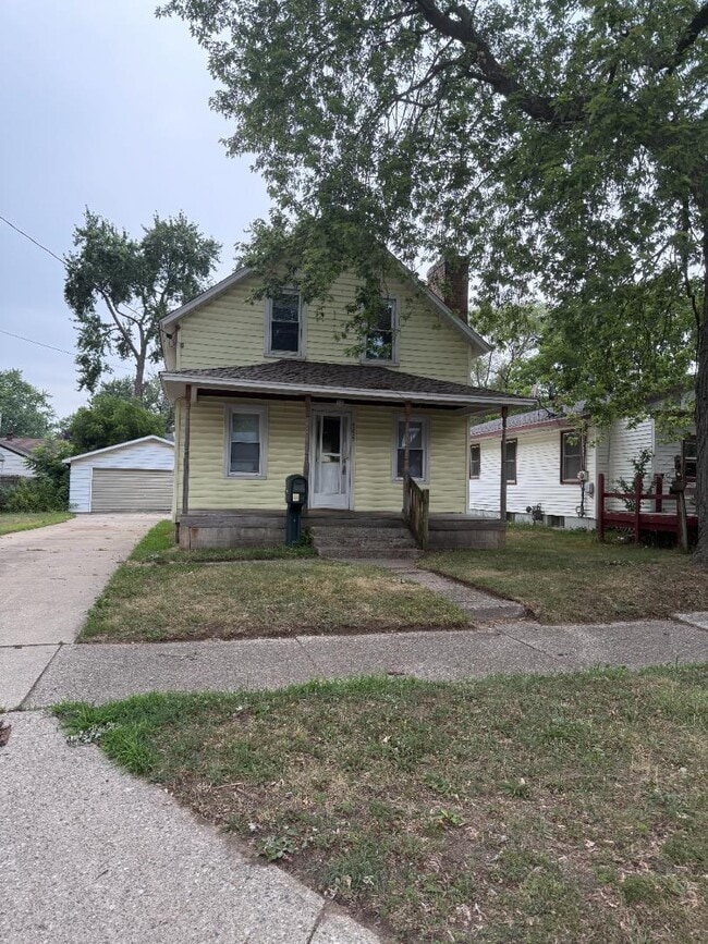Building Photo - 4529 Walton Ave
