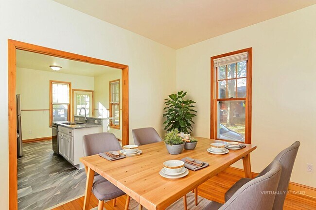 Building Photo - 440-442 4th Street NE