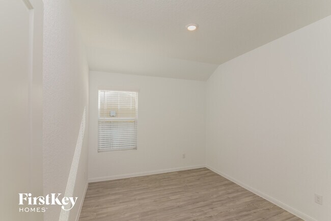 Building Photo - 12923 Thyme Wy