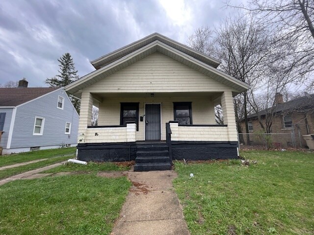Primary Photo - 1625 Huey St