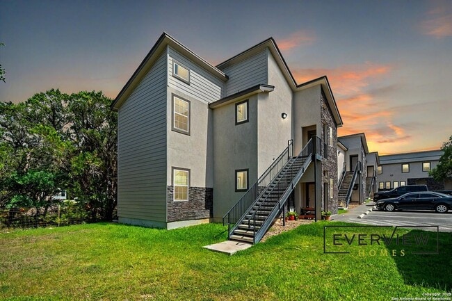 Building Photo - 3067 View Ridge Dr