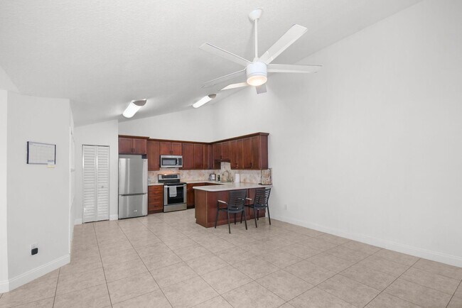 Building Photo - 5805 Golden Eagle Cir